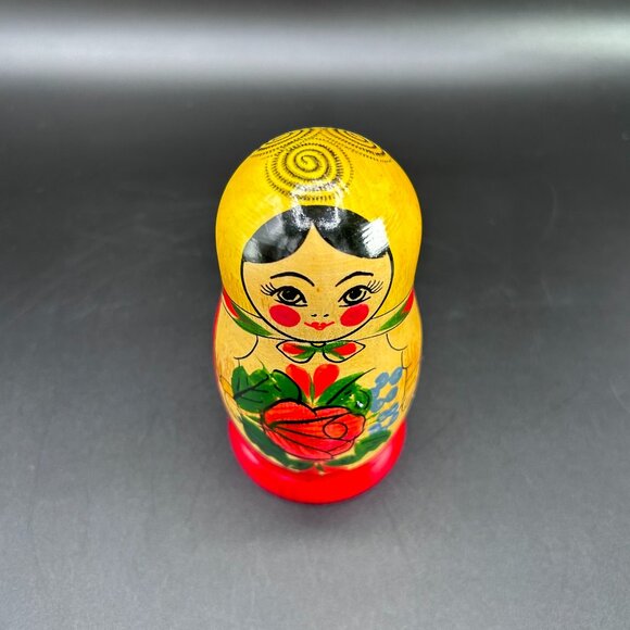 Russian Matryoshka Hand Painted Nesting Doll Set Of 5 Yellow Floral - Picture 2 of 11